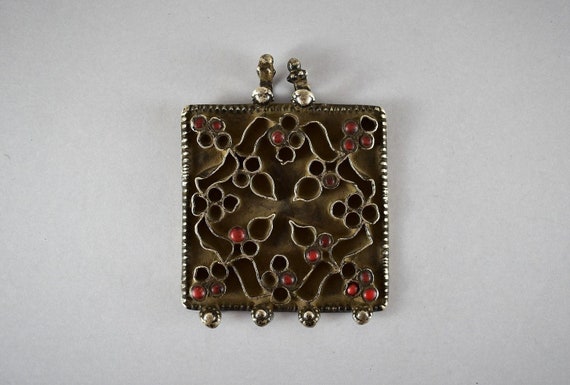 Antique fine indian silver pendant - Flower pendan