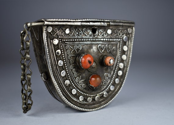 Intricate!! Vintage Native American Navajo Domed Coral Sterling Silver Bracelet Old Intricate!! Vintage Native American Navajo Domed Coral Sterling Silver Bracelet Old