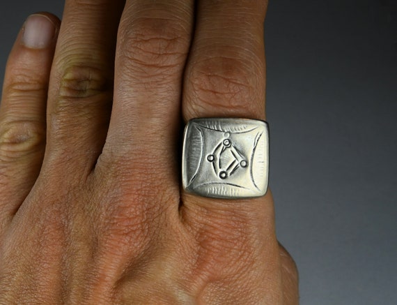 Antique solid silver Tuareg ring - image 9