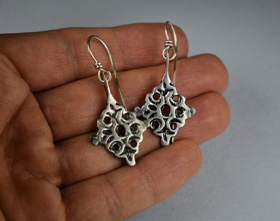 Old berber silver earrings - image 5