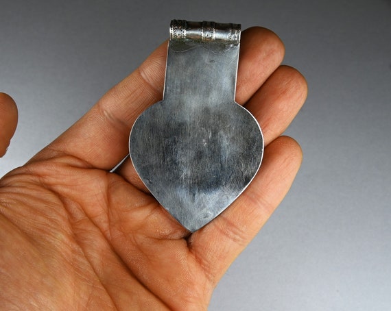 Antique silver and carnelian pendant - Turkmen je… - image 8
