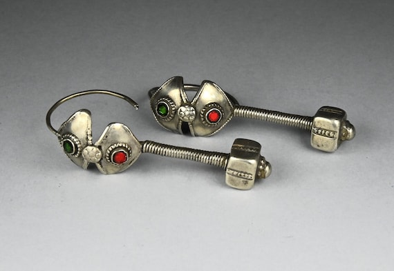 Antique Gujarati solid silver earrings - image 1