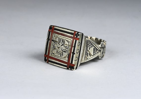 Antique solid silver enamel ring - Tuareg ring - image 1