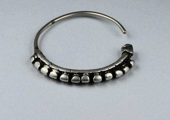 Antique single earrings in solid silver - Yemen /… - image 1