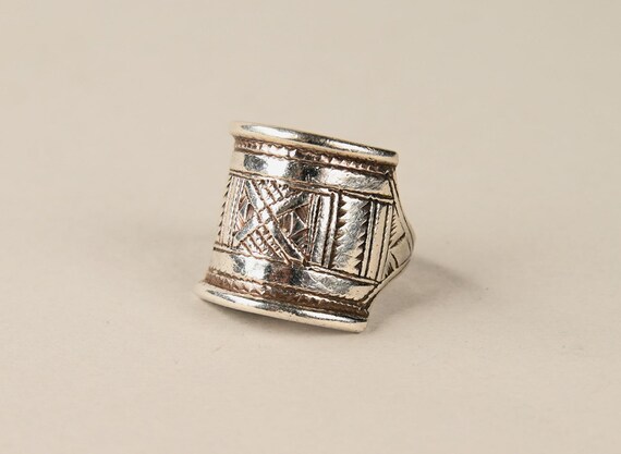 High silver Tuareg ring - Engraved ring - image 3