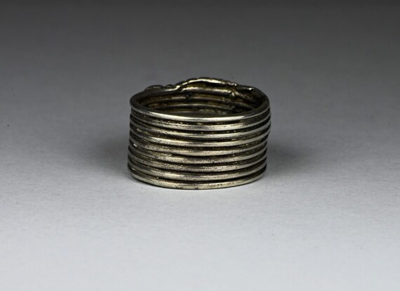 Antique solid silver ring - Golden triangle - image 6