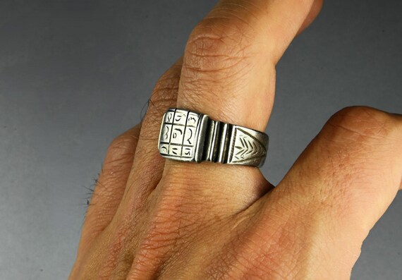 Antique silver talismanic ring - Gem
