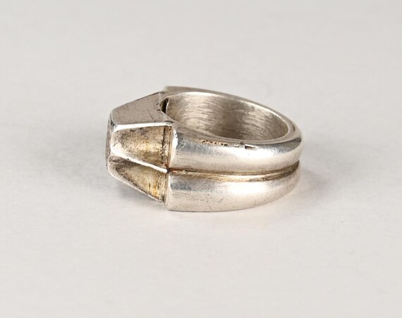 Solid silver berber ring with engraved spiral - image 4