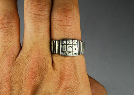 Antique silver talismanic ring - Gem