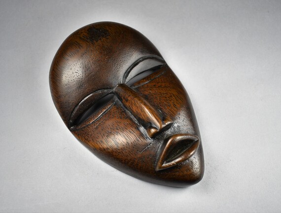 Extremely Fine Passport Mask - Dan Tribe, Cote D'ivoire - Etsy Canada