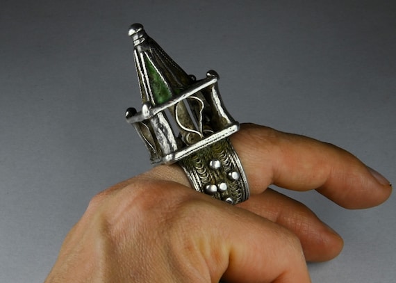 Antique Berber solid silver Hair ring - image 6