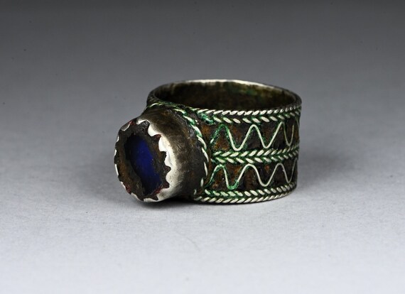 Antique large berber silver ring - image 3