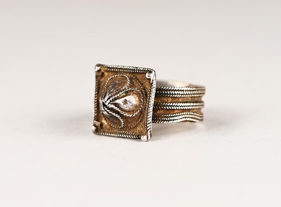 Fine old berber silver ring - image 1