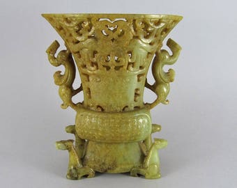 Antique carved jade sculpture