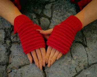 Chunky  Fingerless mitts hand knitted