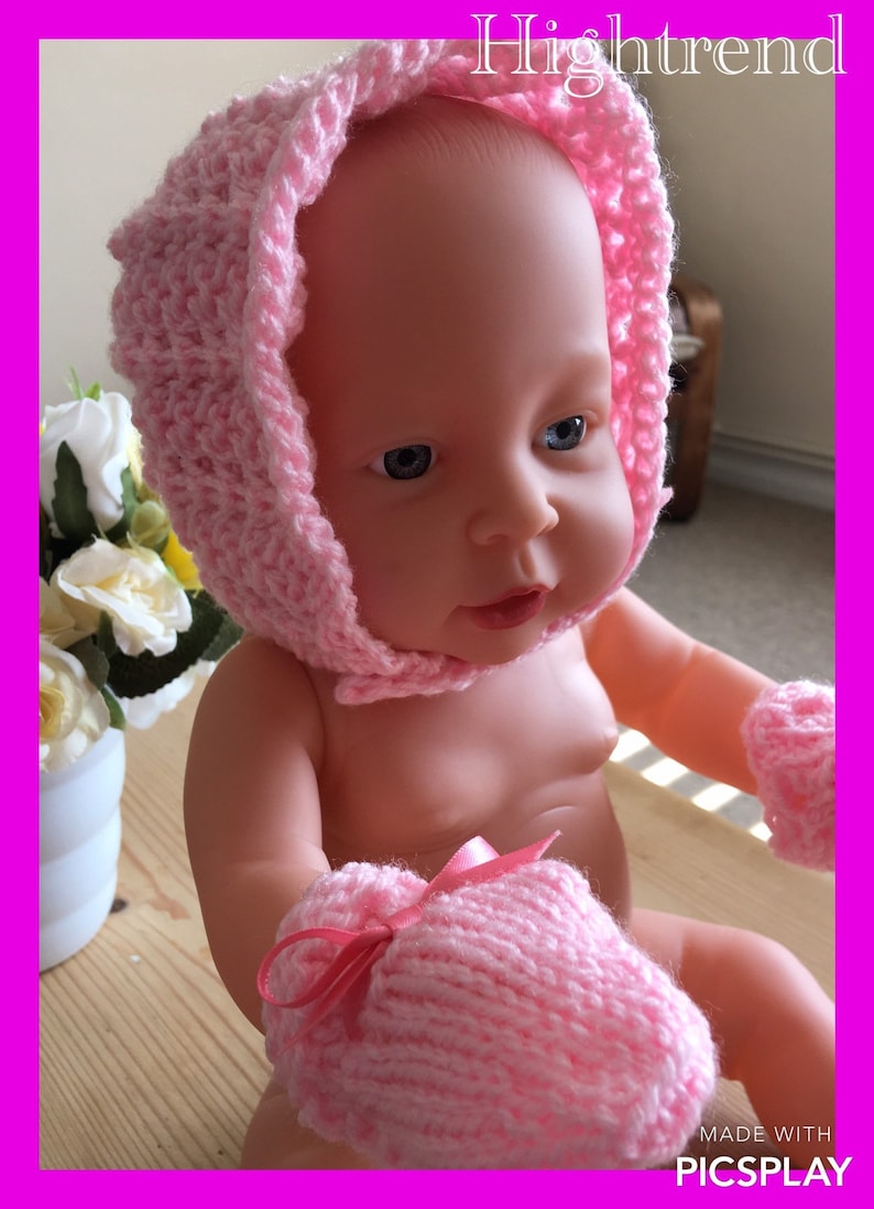 Baby girls bonnet and mittens
