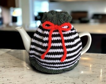 Stripey tea cosy