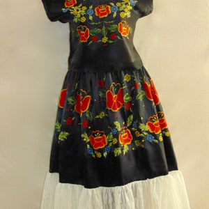 Mexican Dress, Oaxacan Dress, Mexican Embroidered Dress, Traditional Mexican Dress, Frida Kahlo, Huipil Dress, Mexican Blouse, Tehuana image 3