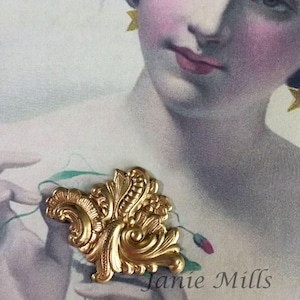 in ottone stampaggio chiocciola repousse floreale foglia