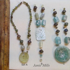ローマンガラス ビーズ ローマングラス 古代 ローマングラス古代ビーズセットA～Fの選択 - Etsy 日本