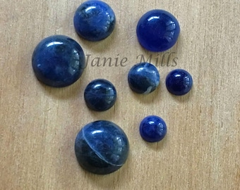 Cabochon van sodaliet 5 mm 6 mm 8 mm 10 mm of 12 mm