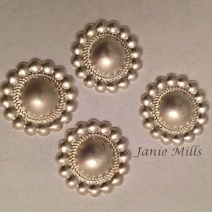 Sterling concho 18 mm round pkg of 2