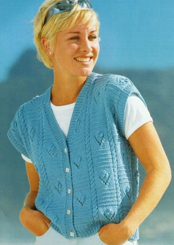 Cabled and ribbed sleeveless cardigan