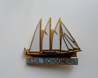 Vintage S.T.A. Schooners Pin | Badge | Gold Tone & Enamel | By R.E.V. Gomm Frederick St Birmingham | 1970's |