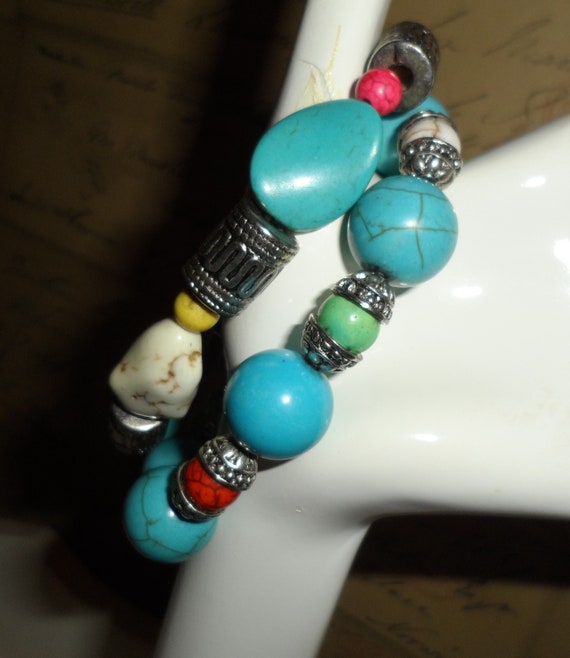 2 Turquoise Beaded Bracelets | Expanding | Very P… - image 3