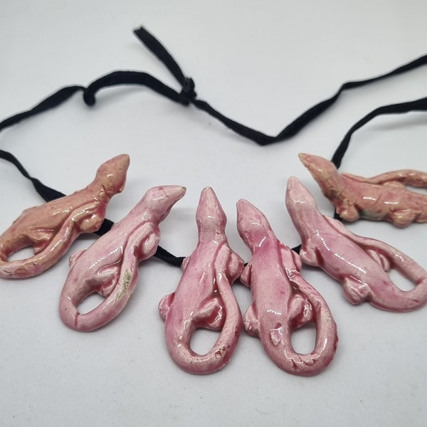 Very Unique Vintage Pink Ceramic Lizard Necklace - Statement Necklace