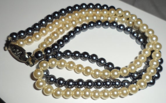 Vintage Double Strand Pearl Necklace | Pearl & Gu… - image 9