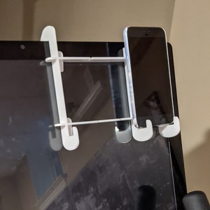 Handy & iPad Halter für MYX Heimtrainer - Verfolgen Sie andere Workouts oder Video-Chat mit Freunden während der Fahrt!