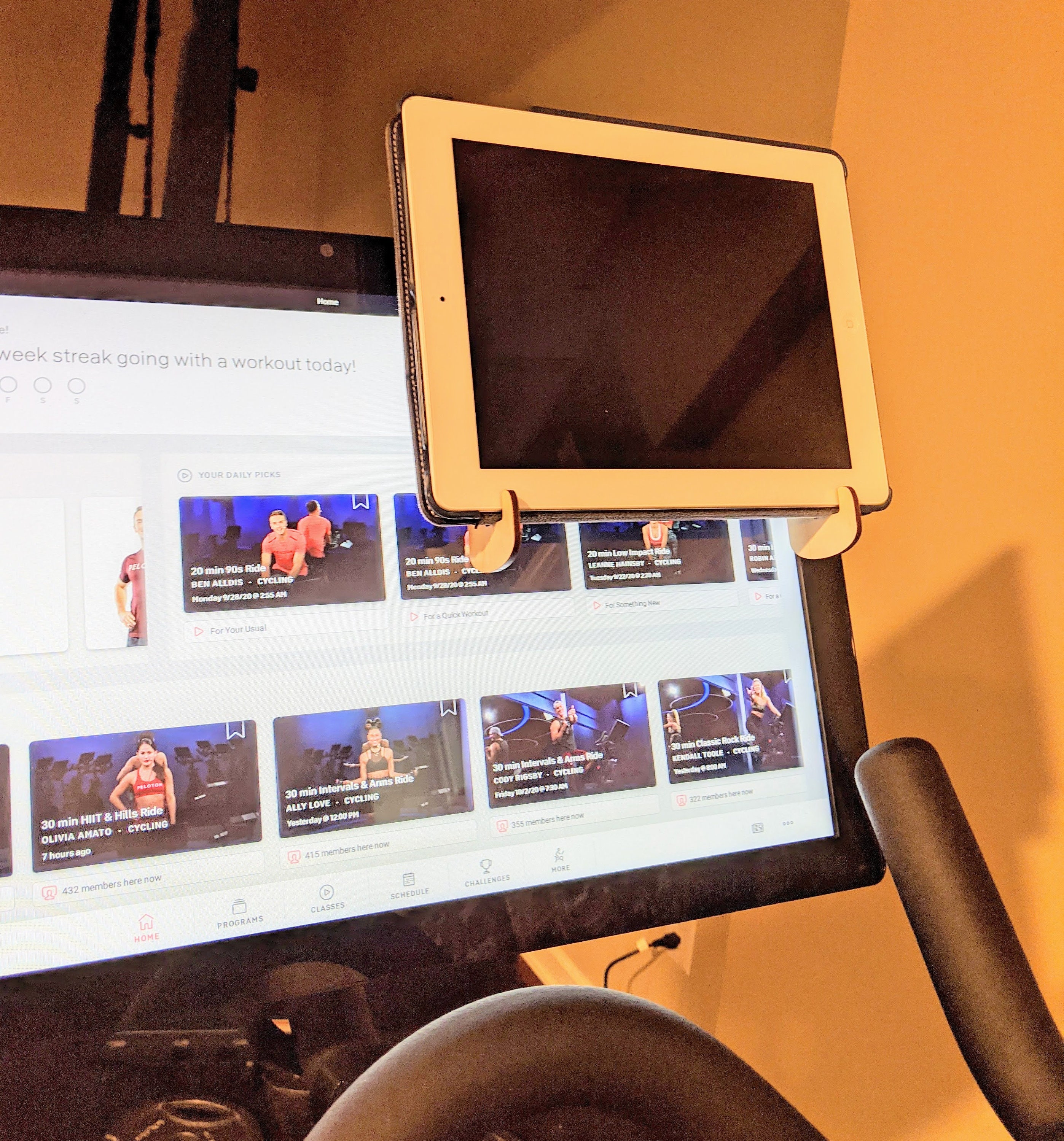 Can you use sales variis app on peloton