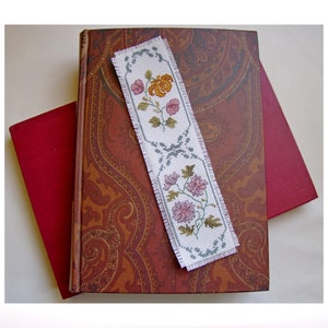 Floral Bookmark Cross Stitch Pattern: DIY Embroidery (PDF Pattern)
