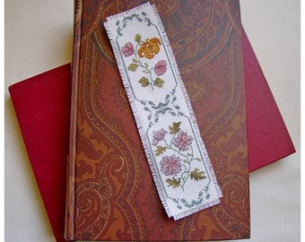 Floral Bookmark Cross Stitch Pattern: DIY Embroidery (PDF Pattern)
