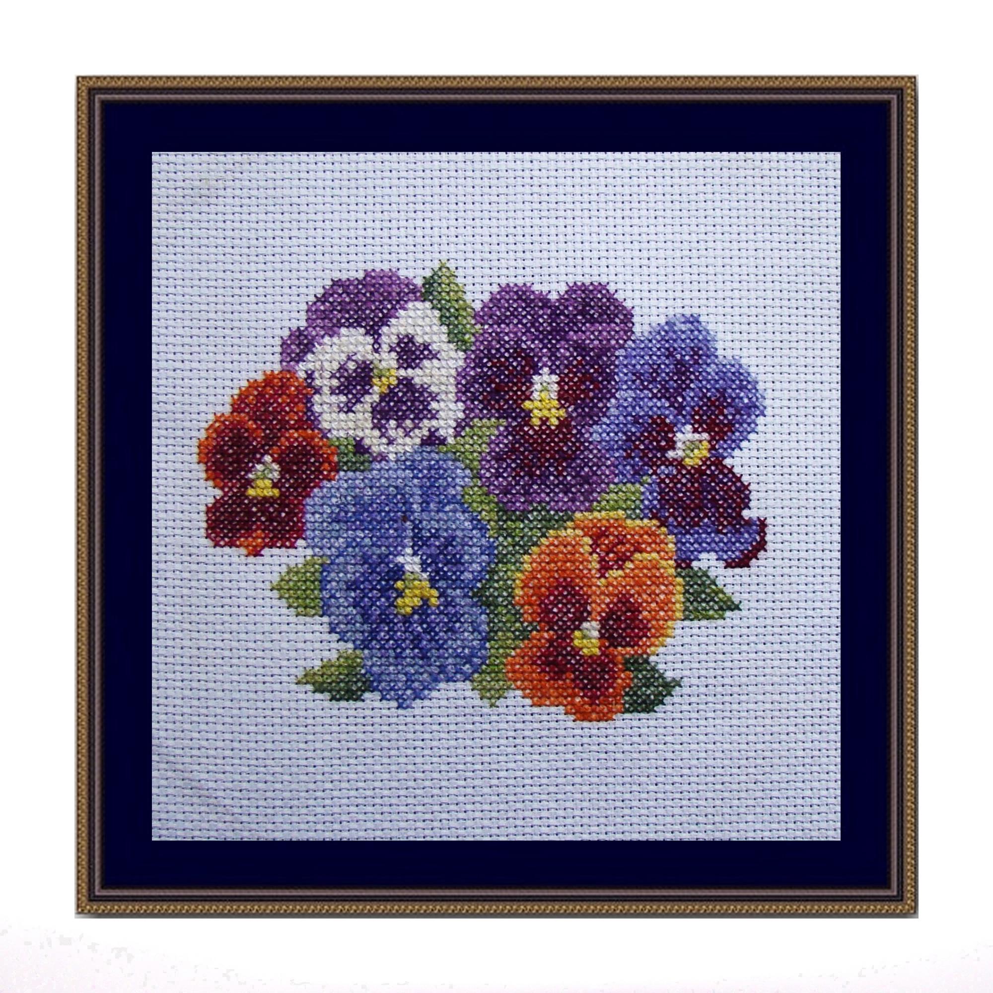 Modèle de point de croix pensées et violettes : fleurs miniatures