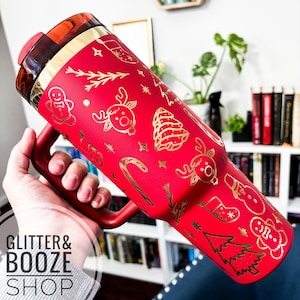 Gobelet de Noël gravé : 40 oz style Stanley, motif poinsettia rouge et or