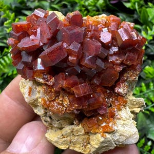 Vanadinite Barite Morocco natural crystal minerals specimen clusters souvenirs