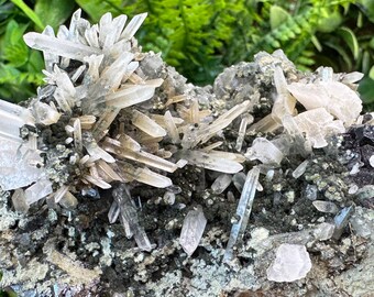Quartz Chlorite Sphalerite Calcite Mineral Specimen