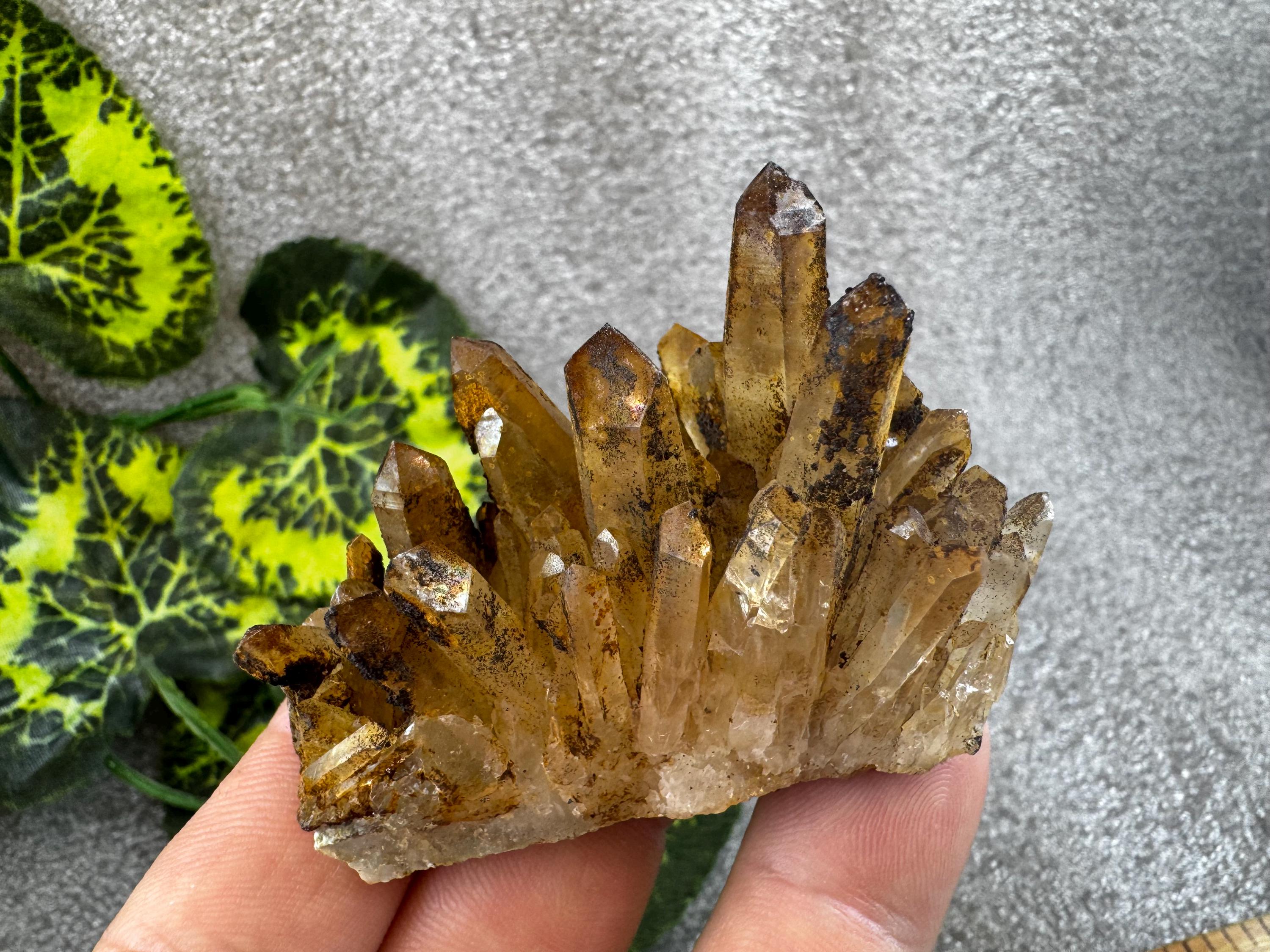 クォーツ リモナイト ヘマタイト マジャロヴォ ブルガリア 天然水晶