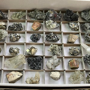 Mix Minerals 230x300 millimeters from Bulgaria natural crystal minerals specimen clusters