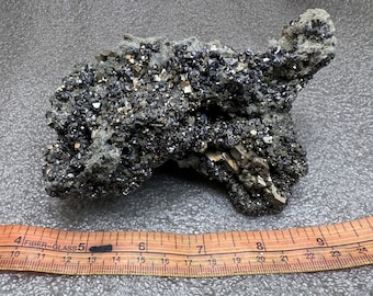 鉱物商店】水晶+ 鉄マンガン重石+ 輝蒼鉛鉱+ 緑泥石