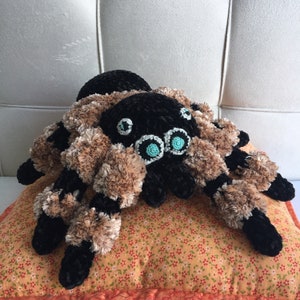 Pattern: crochet spider pattern || amigurumi tarantula || Halloween decor || creepy cute plush || newborn photo prop