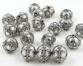 Small Oxidized Bali-Style Sterling Silver Beadcaps 4 PCS 8x4.5 mm Small Oxidized Bali-Style Sterling Silver Beadcaps 4 PCS 8x4.5 mm