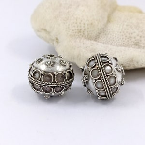2pcs of 17.5mm Bali beads sterling silver Handmade silver beads