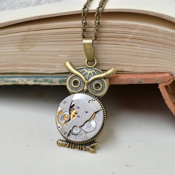 Collier hibou / chouette Steampunk / pendentif Rare chouette Steampunk / pièces de montre hibou / industriel / cadeau amoureux hibou vintage hibou / cadeaux hiboux / astucieux hibou