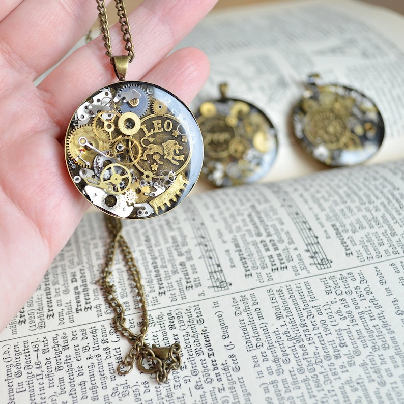 Sign of the Zodiac Steampunk necklace Pendant Zodiac Round pendant Necklace Gift for Her Steampunk gift Vintage Pendant Zodiac Gifts