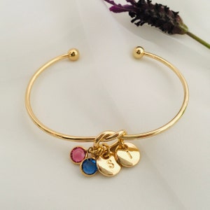 Personalised Gold Plated Friendship Knot Bracelet, Initial Charm, Emerald Crystal, May Birthstone, Gift for Her, Green Crystal