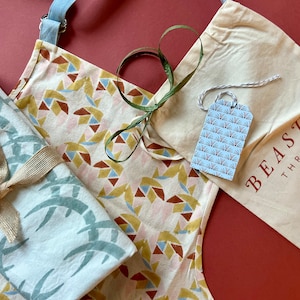 Foodie Gift Set for your Favorite Chef and Food-Lover, Organic Cotton Block-printed Apron and Table Runner, Supports Wildlife