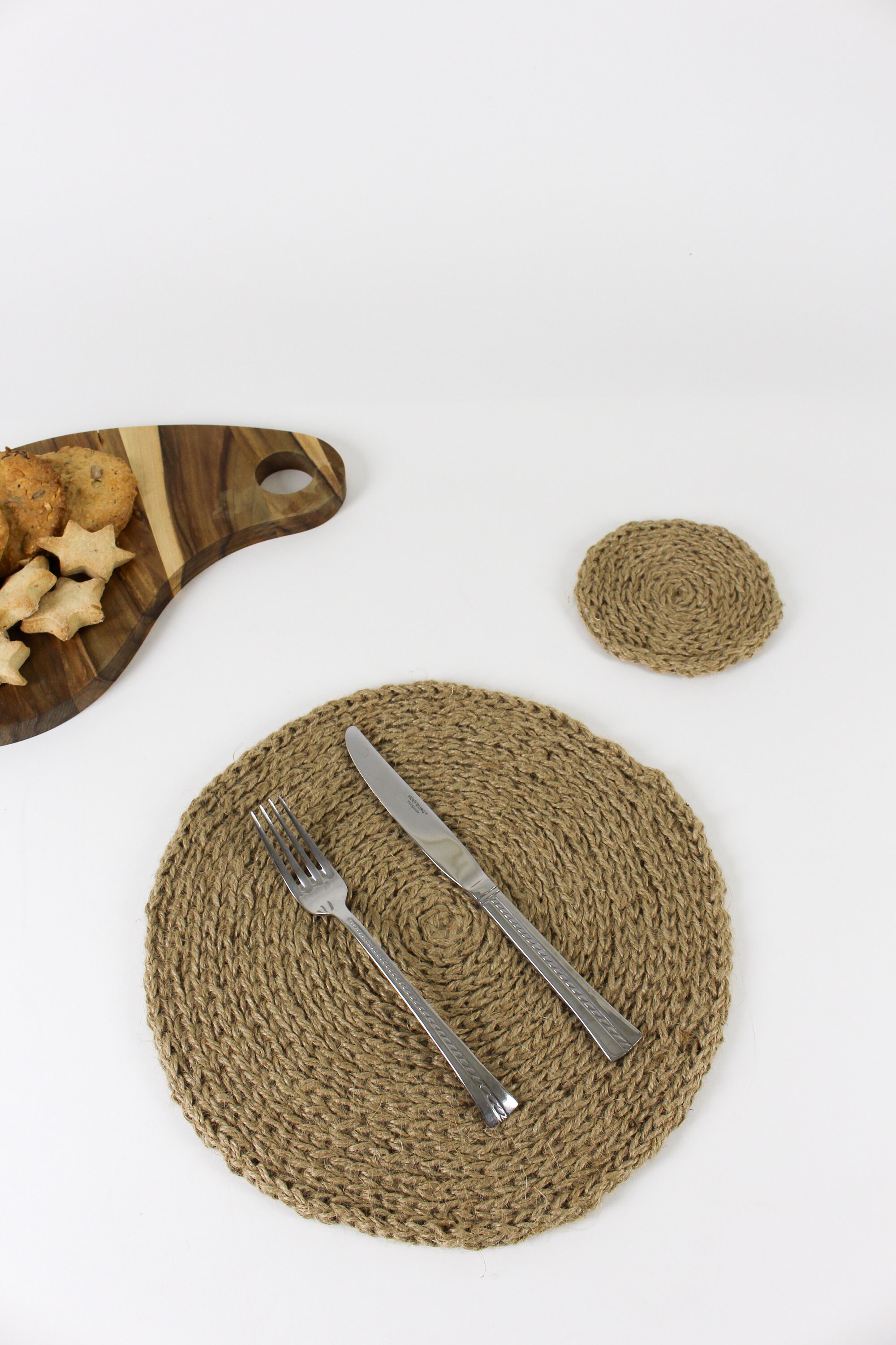 Handmade Jute Round Placemat / Round Jute Serving Mat / Ecofriendly